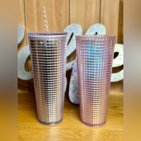 Starbucks Limited Edition 24 oz Plastic Tumblers 2020 Pink & Platinum Disco - Picture 5 of 8